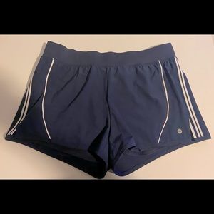 NWOT Women’s Avia Athletic Shorts With Liner